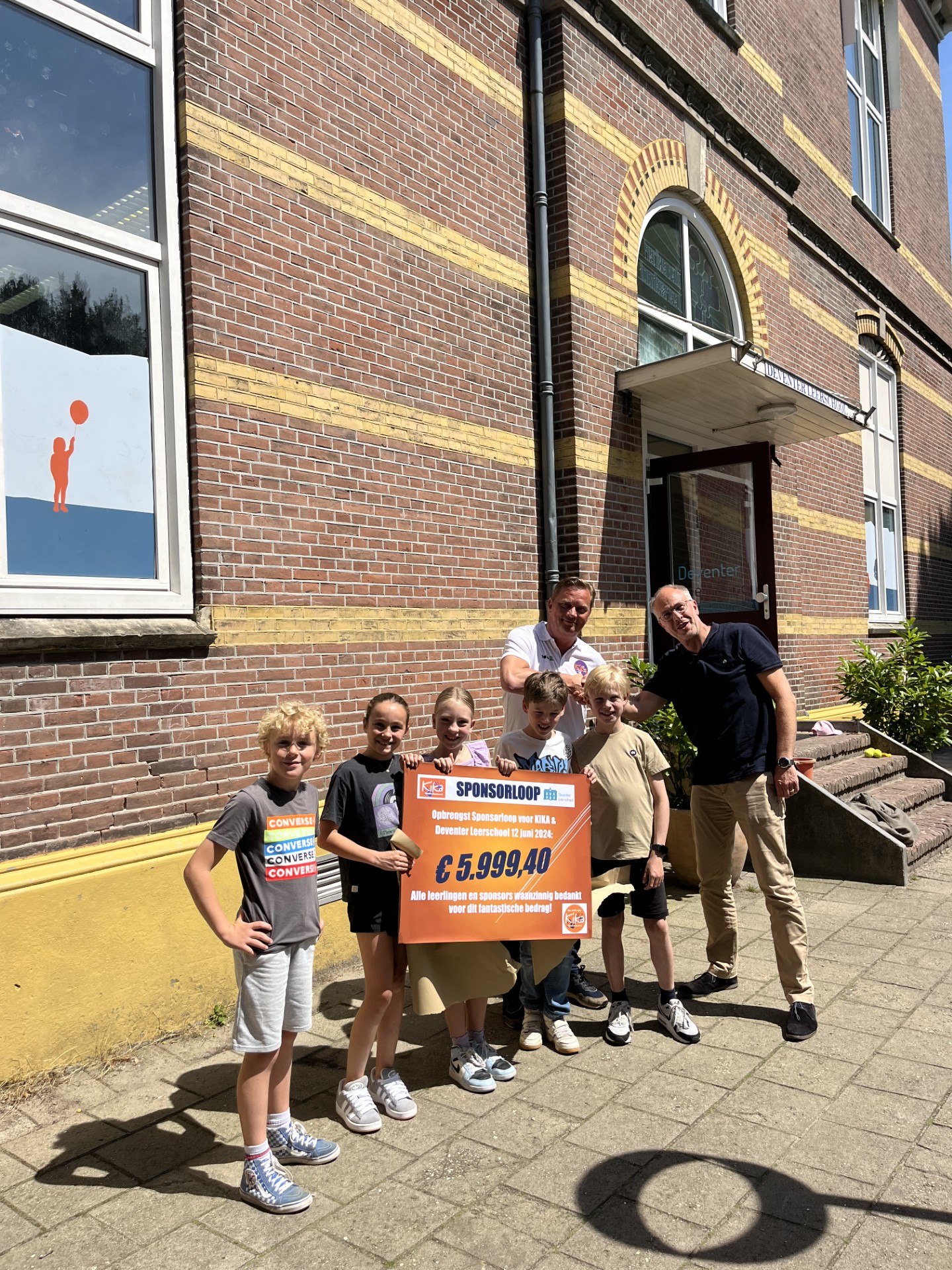 Deventer Leerschool haalt 6.000 op tijdens sponsorloop