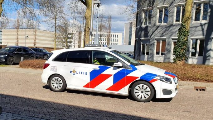 File op A1 bij Deventer na aanrijding